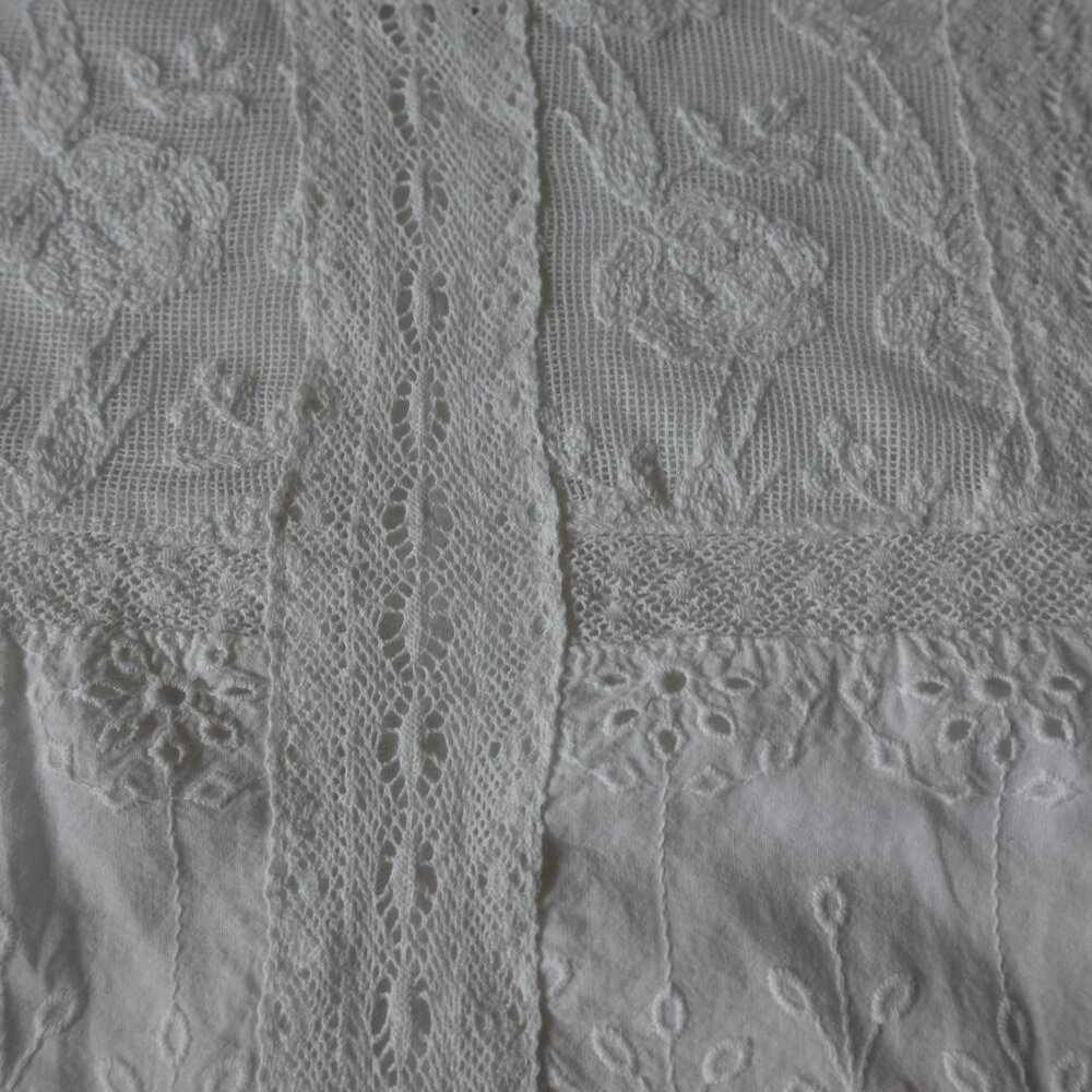 ZARA Broderie Anglaise and Lace XS White Top Embroidered 100% Cotton blouse - Picture 8 of 15